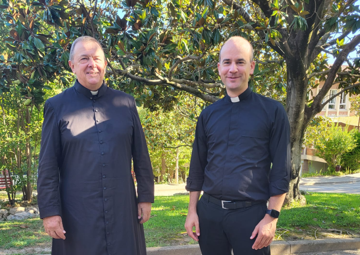 Benvinguts a La Vall, mossèn Francesc i mossèn David!